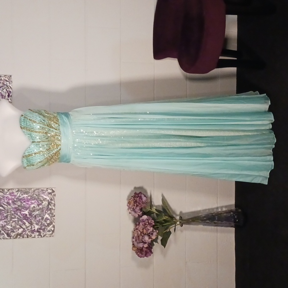 Prom dress